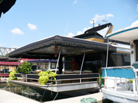 2_pontoon26